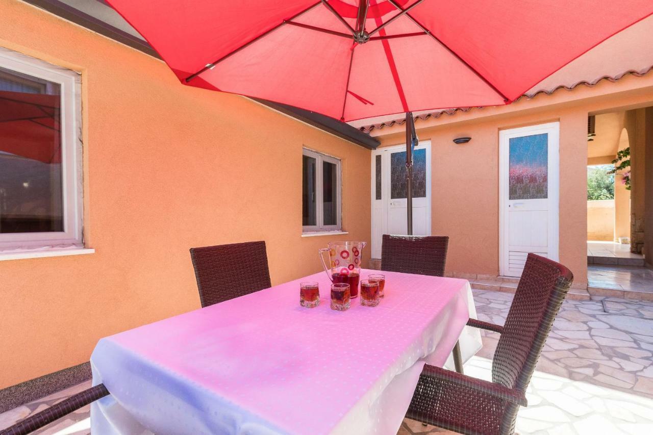 Apartment Taja Ližnjan المظهر الخارجي الصورة
