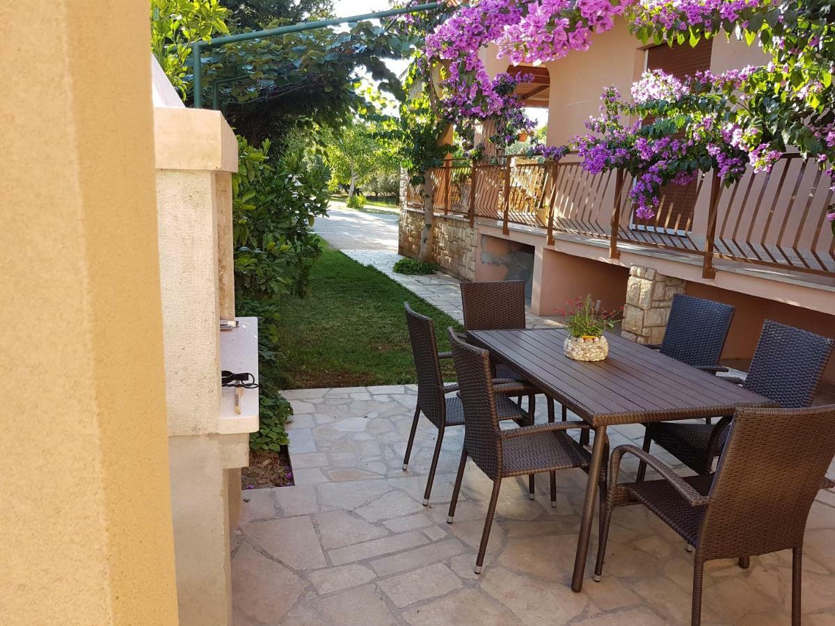 Apartment Taja Ližnjan المظهر الخارجي الصورة